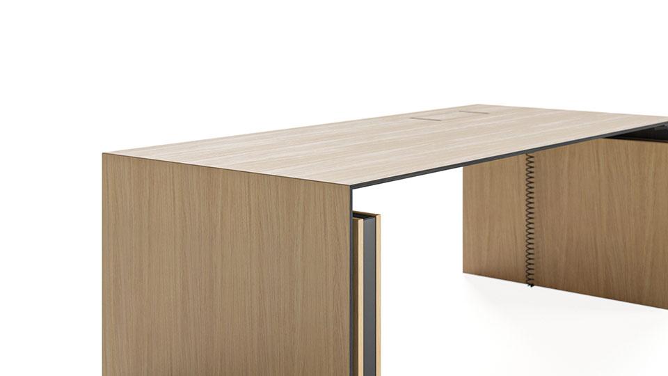 motion-executive-desk-features-natural-elegance.jpg